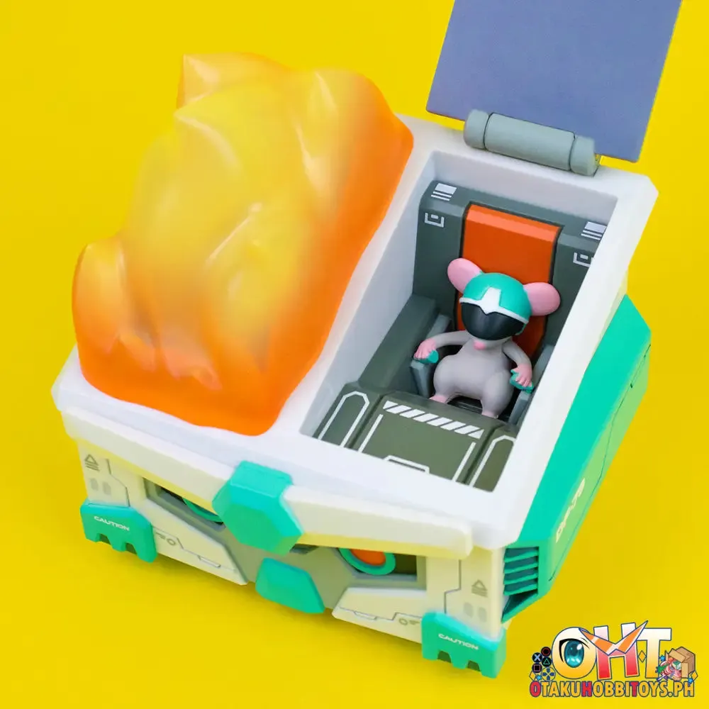 100% Soft Mecha Dumpster Fire Vinyl Figure - DF-079