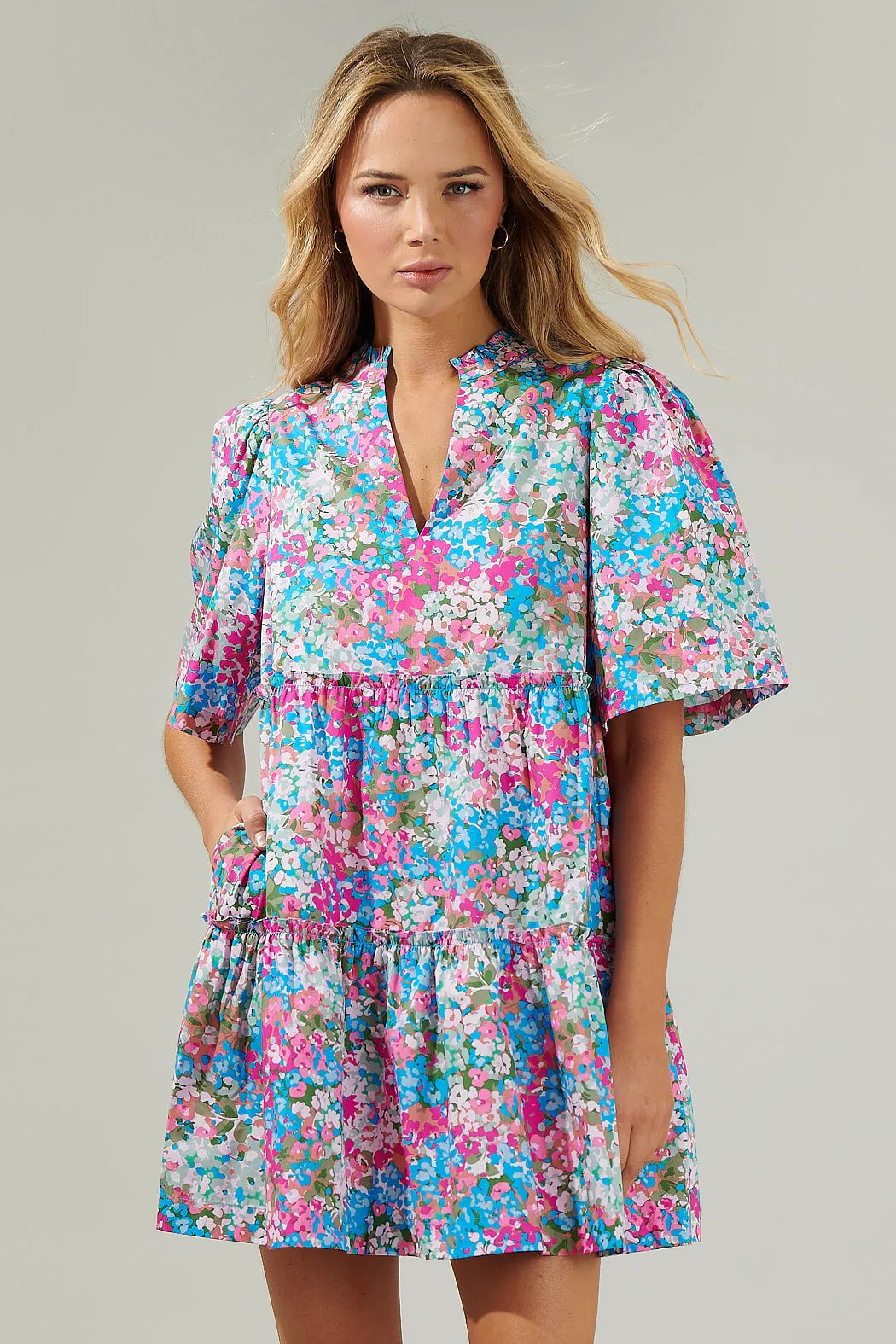 Avery Blossom Dixie Split Neck Shift Dress