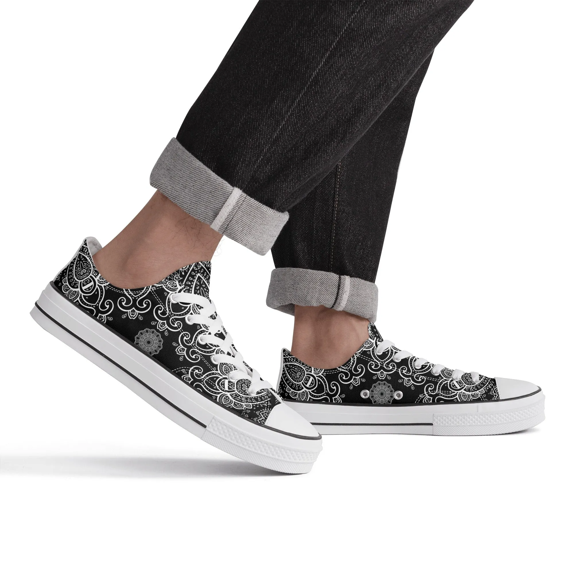 Black & White Abstract Design Pattern - Mens Classic Low Top Canvas Shoes for Footwear Lovers