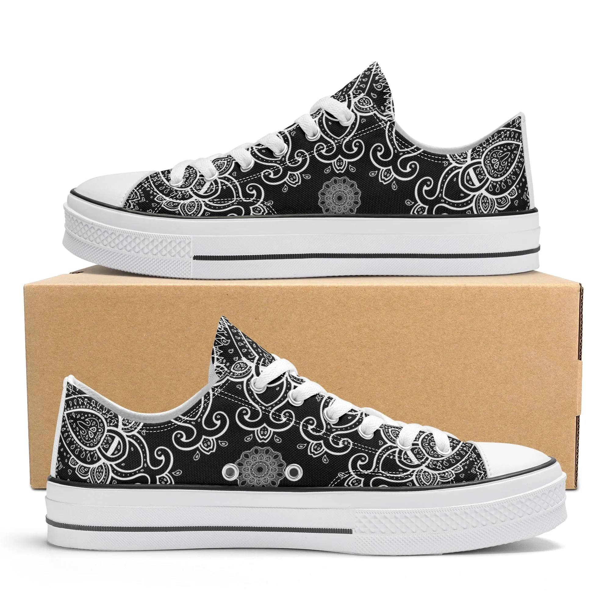 Black & White Abstract Design Pattern - Mens Classic Low Top Canvas Shoes for Footwear Lovers