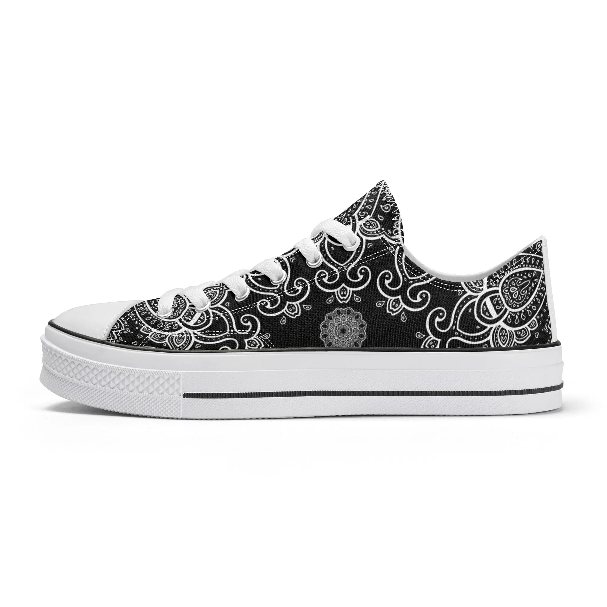 Black & White Abstract Design Pattern - Mens Classic Low Top Canvas Shoes for Footwear Lovers