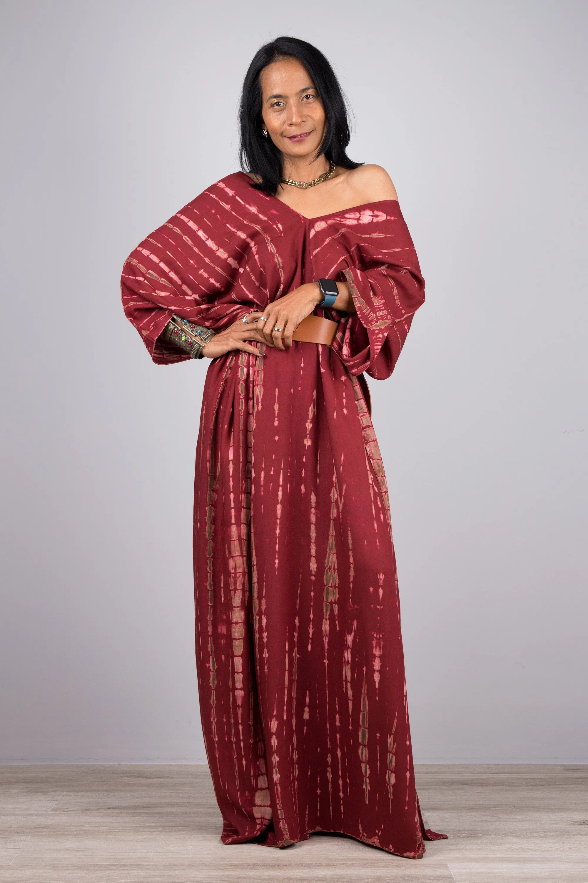 Burgundy tie dye kaftan