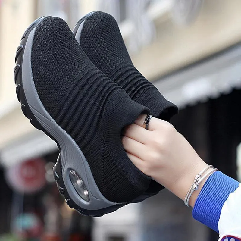 Ladies‘s Breathable Air Cushion Outdoor Shoes