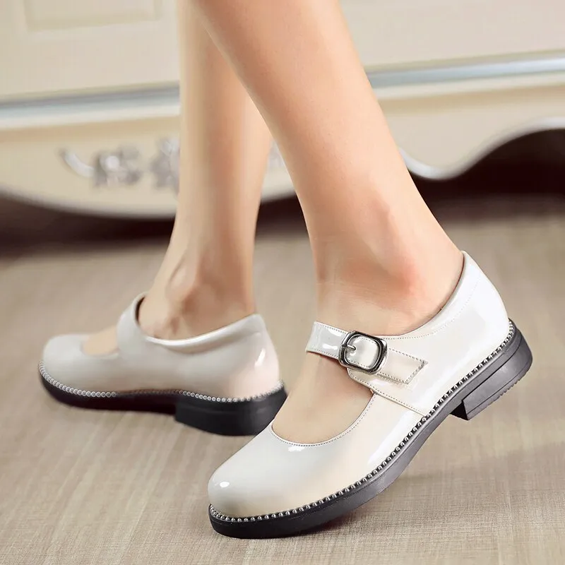 xiangtuibao Bright Patent Leather Belt Buckle Breathable Round Heel Sweet Student Shoes Hollow Breathable Summer Mary Jane Shoes